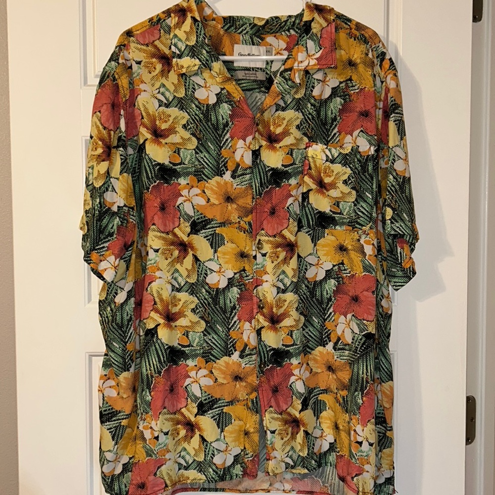 Goodfellow Button Up Short Sleeve Hawaiian Shirt